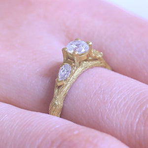 Neta - 3 Diamond Ring