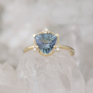 bridal ring, Tanzanite, trillion , blue green