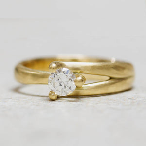 Mali 2- Solitaire Ring
