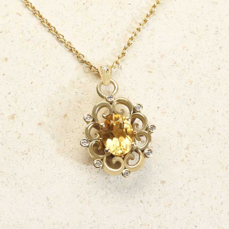 Victorian style gold necklace